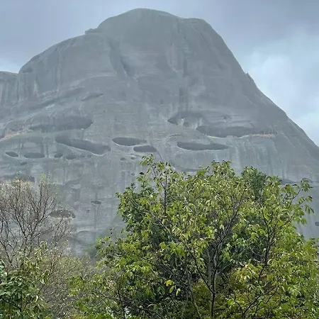 Paradise Of Meteora B * קסטרקיון