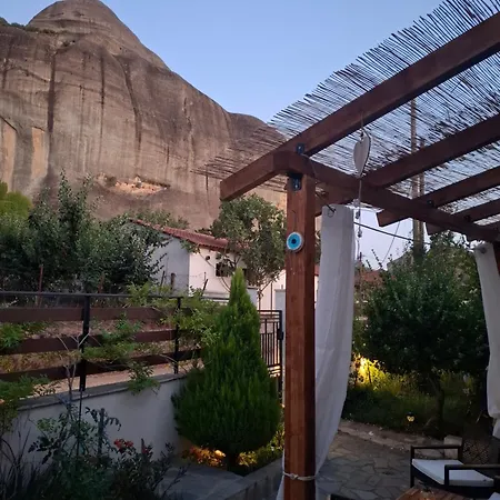 Paradise Of Meteora B *