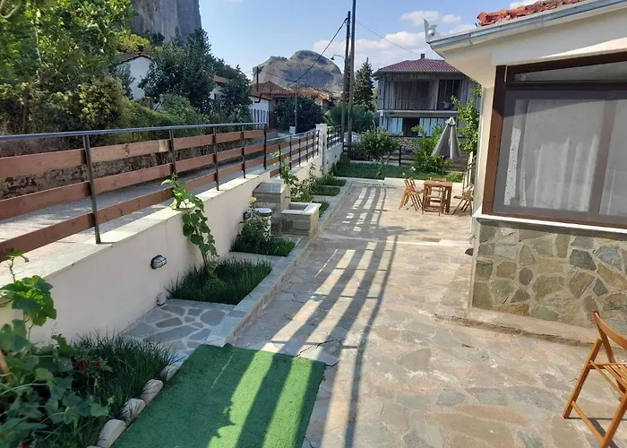 Paradise Of Meteora B *