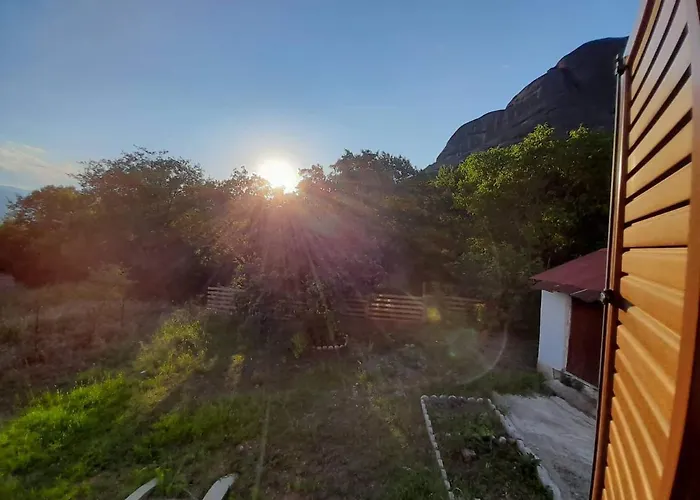 Paradise Of Meteora B *