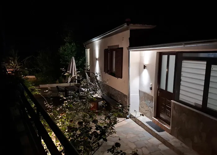 Paradise Of Meteora B * Kastraki